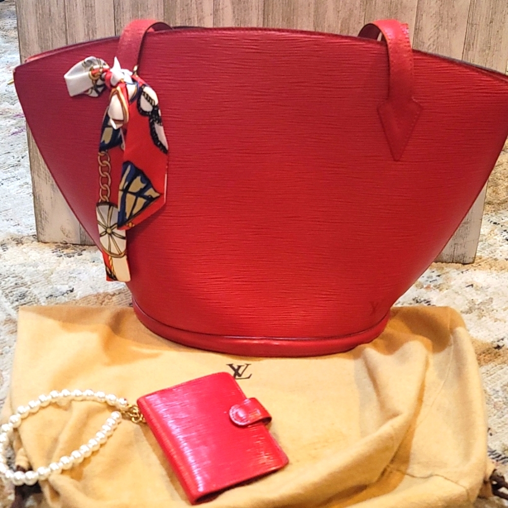 Louis Vuitton epi purse with wristlet